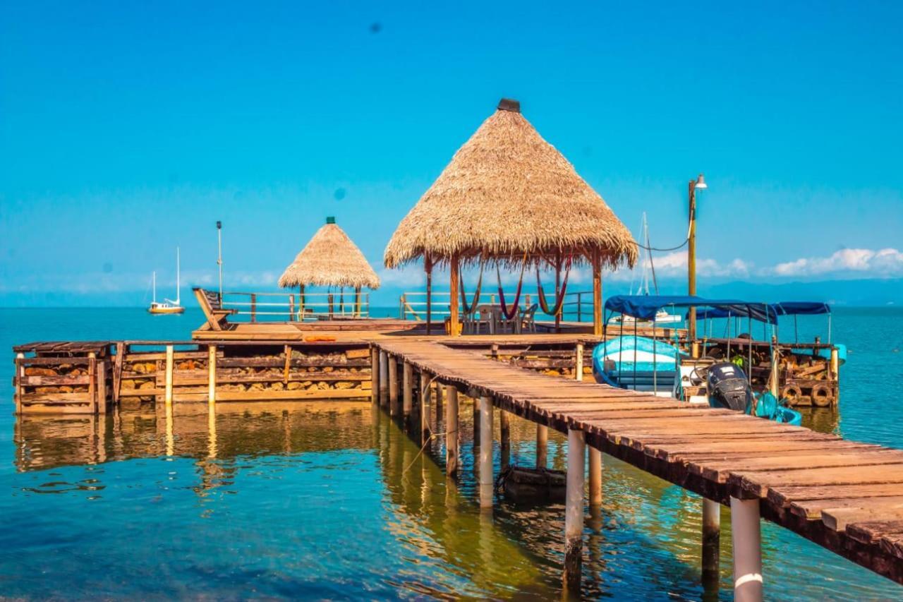 Denny'S Beach Resort Hotel Mariscos 外观 照片